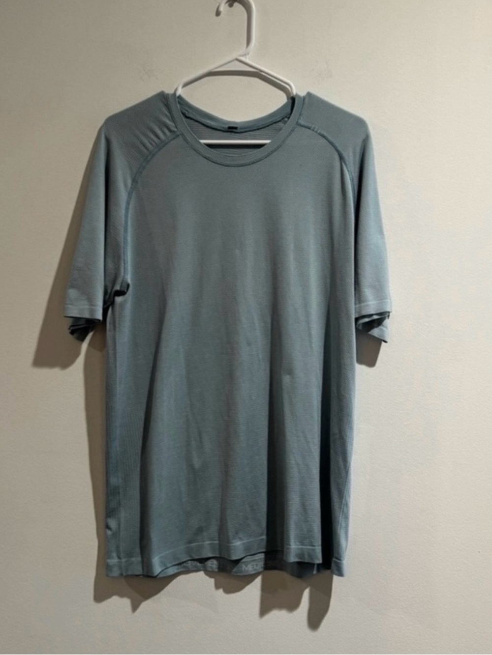 Lululemon Metal Vent Tech Blue Performance Tee Men’s Large